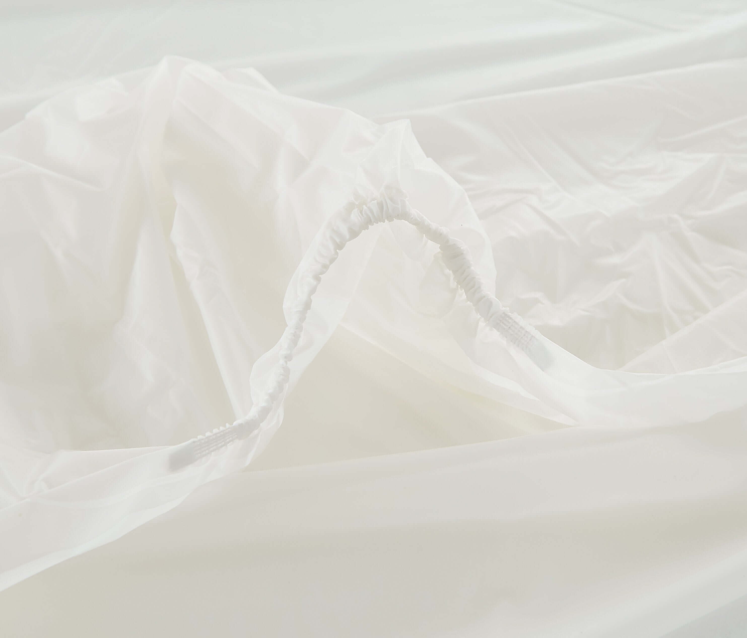 Commercial Fitted Vinyl Mattress Cover | Heavyweight 6-Gauge Protection